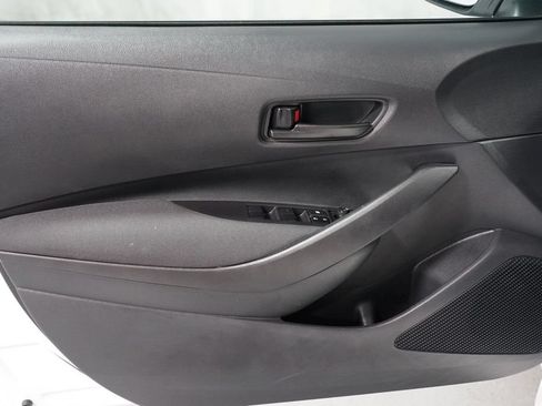 Certified 2025 Toyota Corolla LE FWD image 27