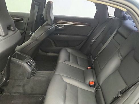 Used 2019 Volvo S90 T5 Momentum FWD image 21