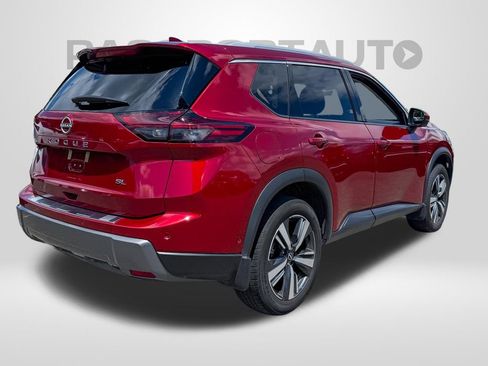 Certified 2024 Nissan Rogue SL FWD image 5