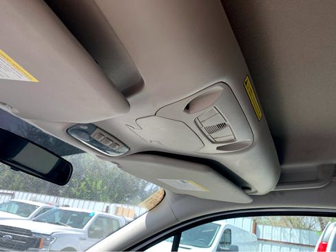 Used 2014 Ford Transit Connect XLT image 18