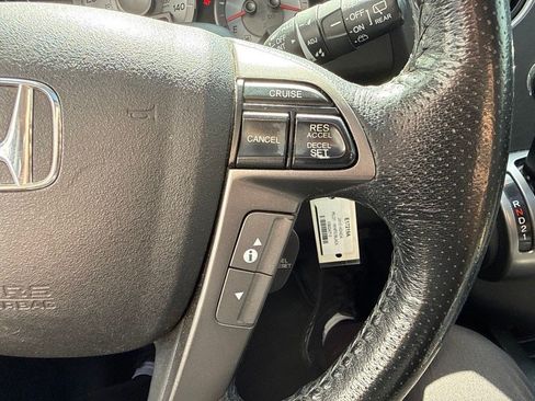 Used 2015 Honda Pilot Touring image 17