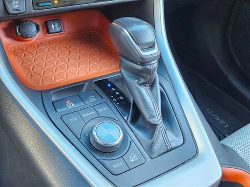 Used 2019 Toyota RAV4 Adventure image 12