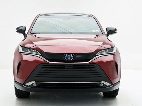 Used 2024 Toyota Venza Nightshade image 6