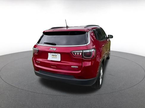 Used 2025 Jeep Compass Latitude AWD/4WD image 14