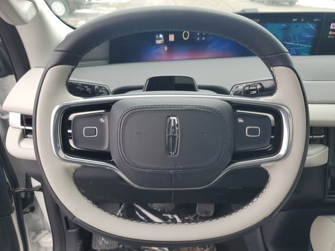 New 2026 Lincoln Navigator Reserve w/ Jet Appearance Package image 16