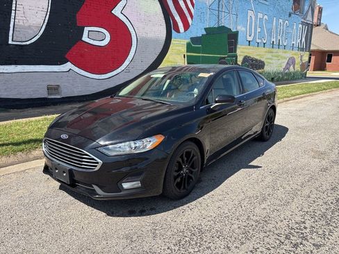 Used 2020 Ford Fusion SE w/ Equipment Group 151A FWD image 50
