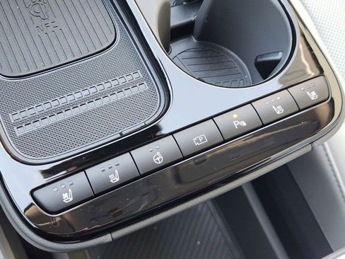 New 2026 Hyundai Ioniq 5 Limited image 18