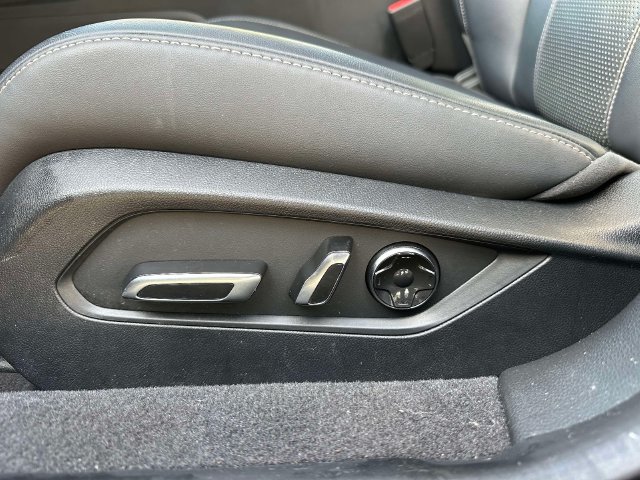 Used 2023 Acura TLX w/ Technology Package FWD image 16