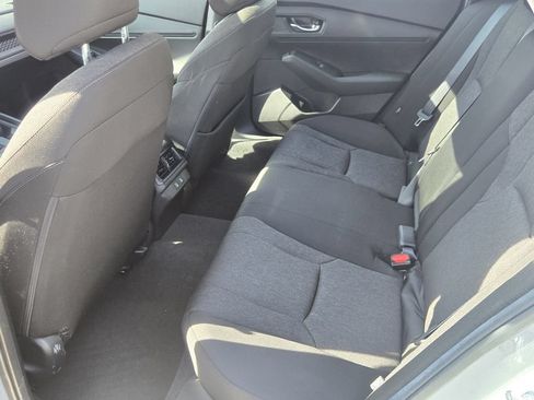 Certified 2025 Honda Accord SE image 10