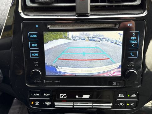 Used 2016 Toyota Prius Three image 25