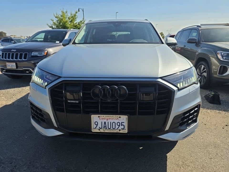 Used 2023 Audi Q7 3.0T Premium Plus w/ Premium Plus Package AWD/4WD image 3