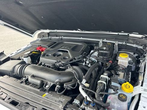 Used 2025 Jeep Wrangler Sport image 35