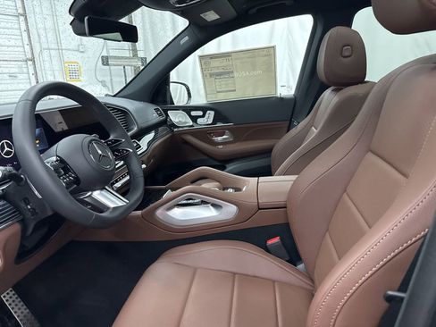 Used 2026 Mercedes-Benz GLS 450 4MATIC image 14