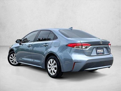 Used 2020 Toyota Corolla LE FWD image 13