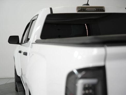 Used 2017 GMC Canyon 2WD Crew Cab w/ Convenience Package image 51