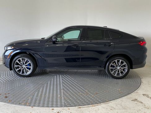 New 2026 BMW X6 xDrive40i w/ Climate Comfort Package image 2
