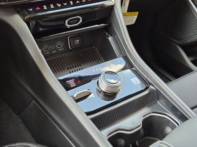 New 2027 Jeep Grand Cherokee Limited AWD/4WD image 15
