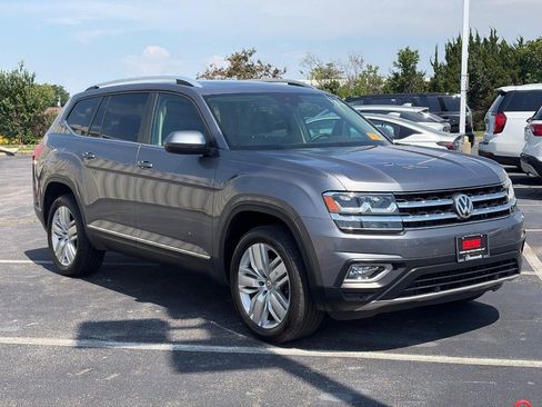 Used 2020 Volkswagen Atlas SEL FWD image 3