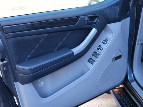 Used 2006 Toyota 4Runner Limited image 15