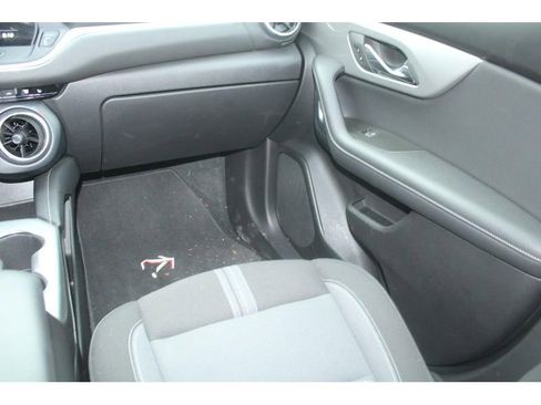 Used 2025 Chevrolet Blazer LT image 17