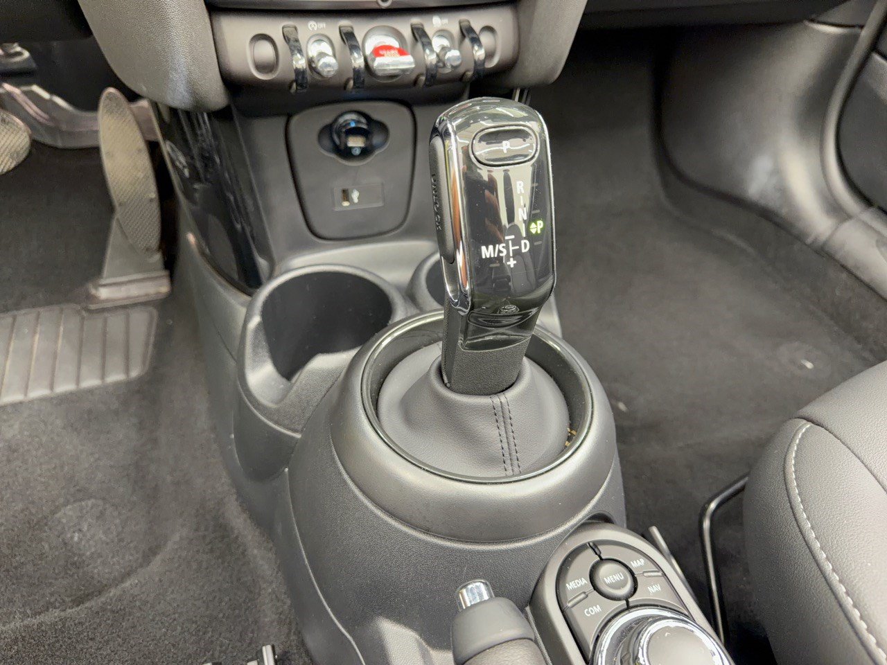 Certified 2024 MINI Cooper Convertible FWD image 21