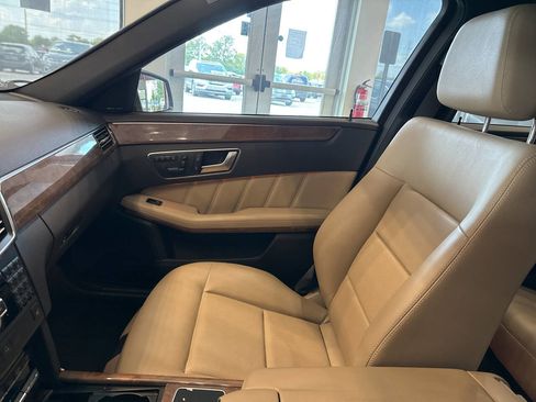 Used 2013 Mercedes-Benz E 350 4MATIC Sedan w/ Premium 1 Pkg image 24