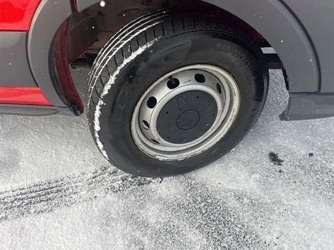 Used 2018 Ford Transit 150 XL image 10