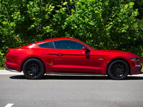Used 2019 Ford Mustang GT Premium w/ GT Performance Package image 3