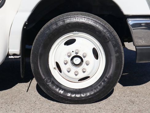 Used 2014 Ford E-450 and Econoline 450 Super Duty w/ Shuttle Bus Prep Package image 36