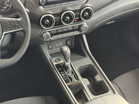 Used 2025 Nissan Sentra SV FWD image 40