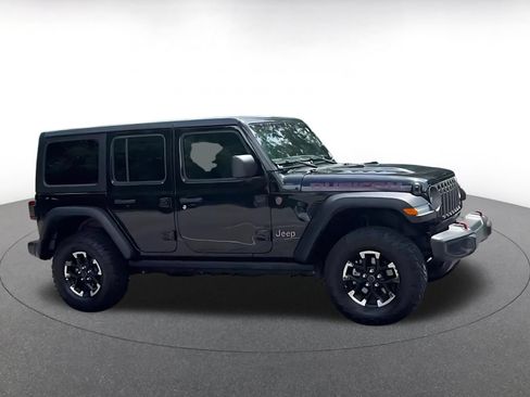 Used 2025 Jeep Wrangler Unlimited Rubicon AWD/4WD image 16