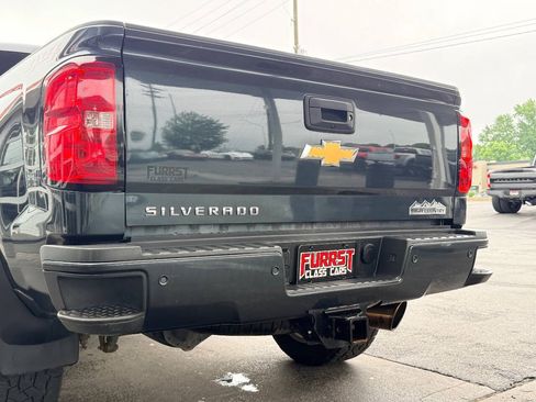 Used 2018 Chevrolet Silverado 2500 High Country w/ Duramax Plus Package AWD/4WD image 8