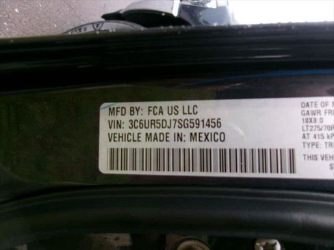 Certified 2025 RAM 2500 Big Horn AWD/4WD image 17