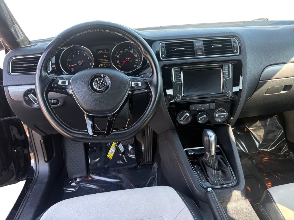 Used 2016 Volkswagen Jetta Sport FWD image 13