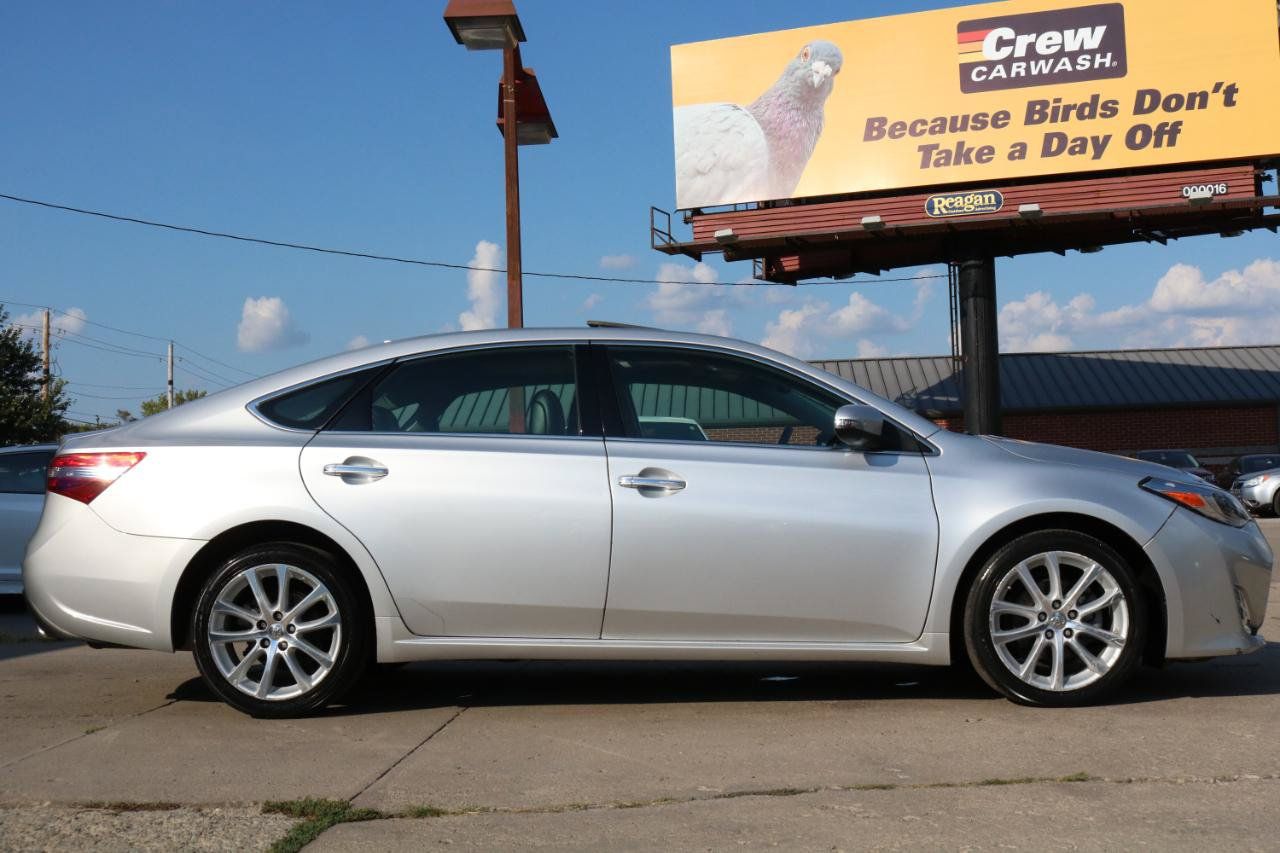 Used 2013 Toyota Avalon Limited FWD image 6