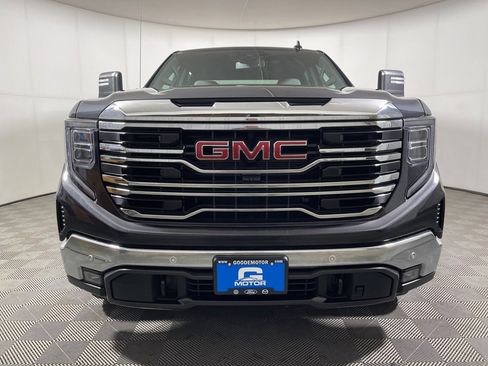 Used 2024 GMC Sierra 1500 SLT w/ SLT Convenience Package image 3