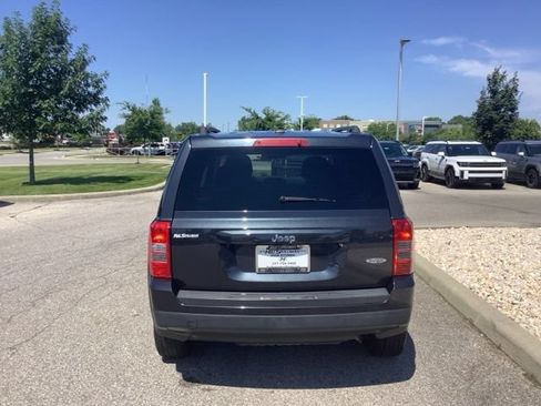 Used 2014 Jeep Patriot High Altitude FWD image 6