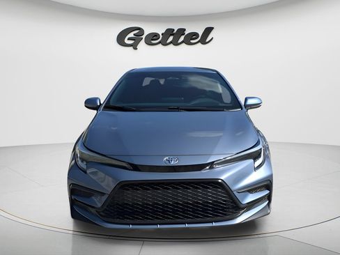 Used 2025 Toyota Corolla SE FWD image 2