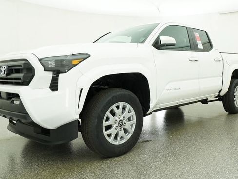 New 2026 Toyota Tacoma SR5 RWD image 17