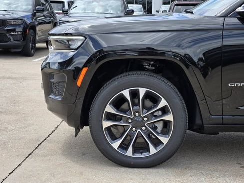 New 2025 Jeep Grand Cherokee L Overland w/ Advanced Protech Group III image 6