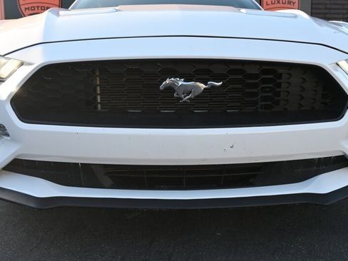 Used 2018 Ford Mustang GT image 4