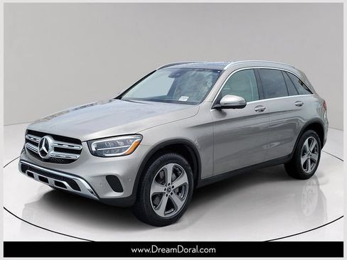 Used 2022 Mercedes-Benz GLC 300 image 1