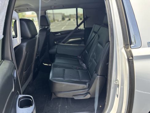 Used 2017 GMC Yukon XL SLT AWD/4WD image 21