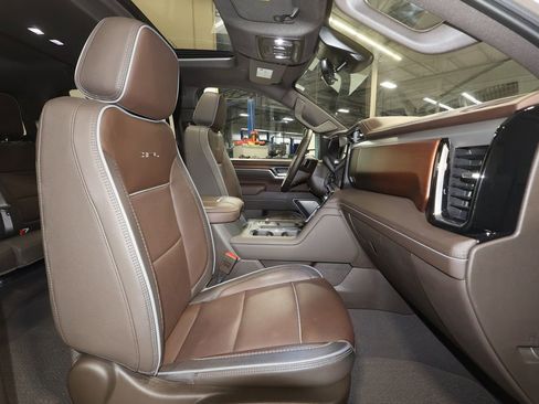 Certified 2025 GMC Sierra 2500 Denali w/ Denali Reserve Package image 28