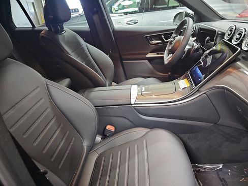 New 2026 Mercedes-Benz GLC 300 image 10
