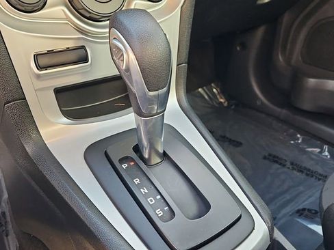 Used 2019 Ford Fiesta SE image 19