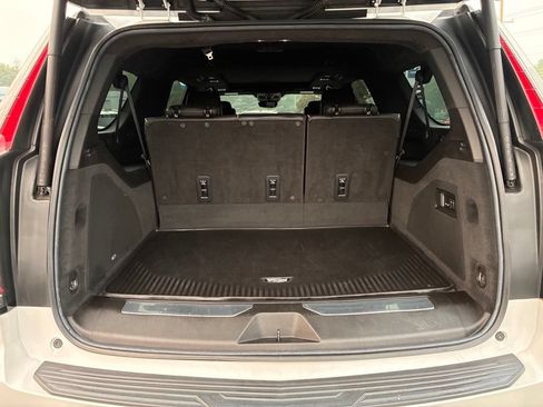 Used 2021 Cadillac Escalade ESV Sport Platinum w/ LPO, ONYX Package AWD/4WD image 14
