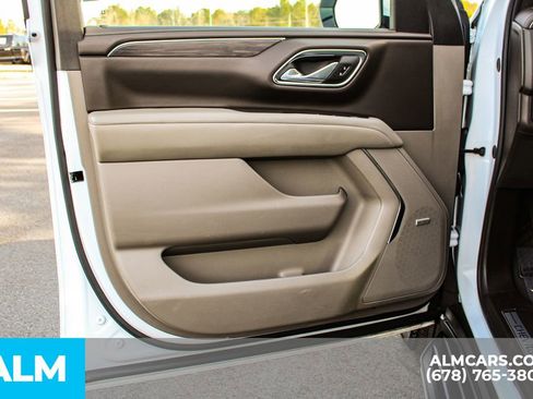 Used 2024 Chevrolet Tahoe LT image 40