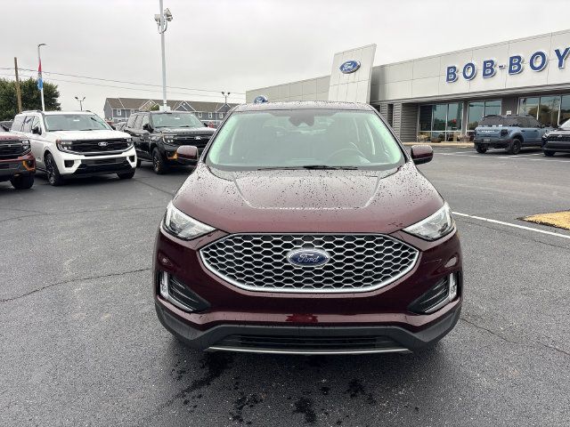 Used 2023 Ford Edge SEL w/ Convenience Package AWD/4WD image 2