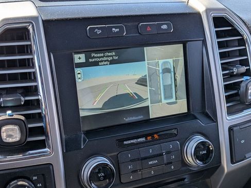 Used 2016 Ford F150 Platinum w/ Technology Package image 12